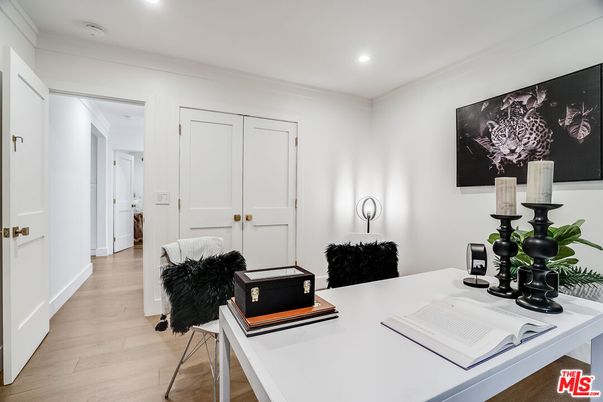 Home Office, Interior, Recessed Lighting, Wood Texture Flooring