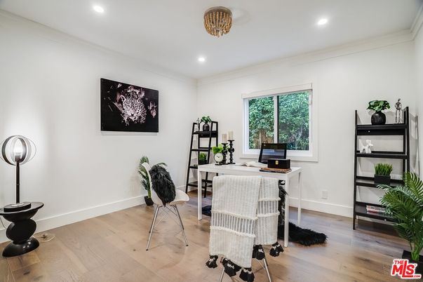 Home Office, Interior, Recessed Lighting, Wood Texture Flooring