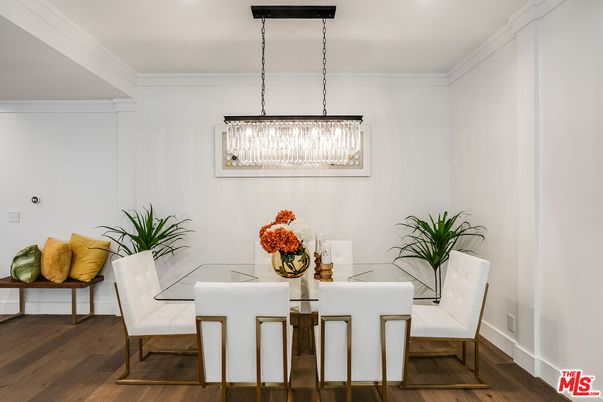 Chandelier, Dining room, Interior, Recessed Lighting, Wood Texture Flooring