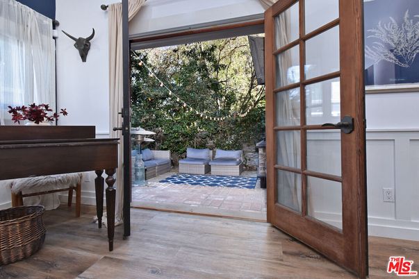 Interior, Piano, Wood Texture Flooring