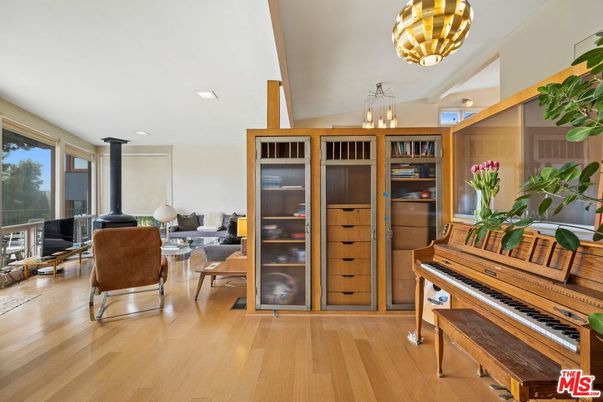 Interior, Living room, Piano, Recessed Lighting, Wood Texture Flooring