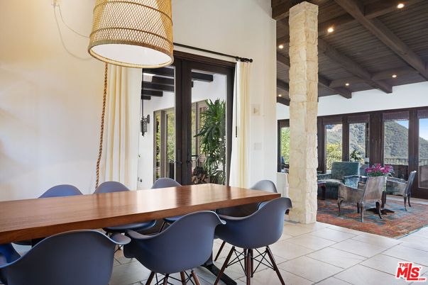 Dining room, Interior, Recessed Lighting, Wooden Beams, Wooden Ceilings