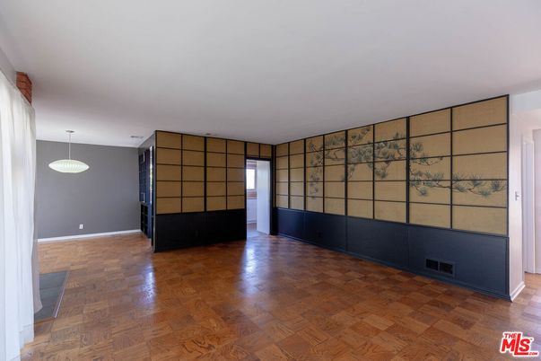 Empty room, Interior, Pendant Lights, Wood Texture Flooring