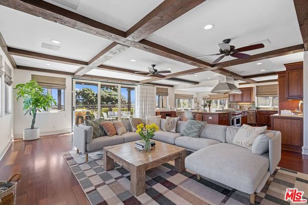 Interior, Kitchen, Living room, Recessed Lighting, Wooden Beams, Wood Texture Flooring