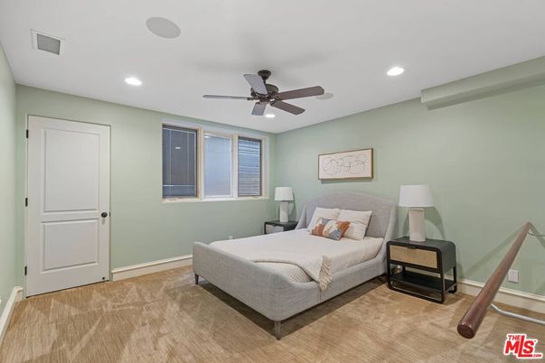 Bedroom, Interior, Recessed Lighting