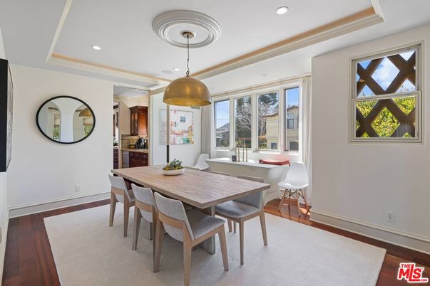 Dining room, Interior, Pendant Lights, Recessed Lighting, Wood Texture Flooring