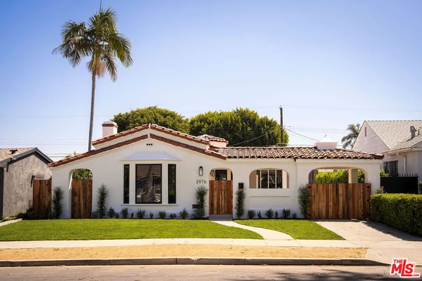 Exterior, Facade, Spanish Mediterranean