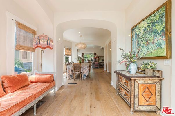 Dining room, Interior, Pendant Lights, Recessed Lighting, Wood Texture Flooring