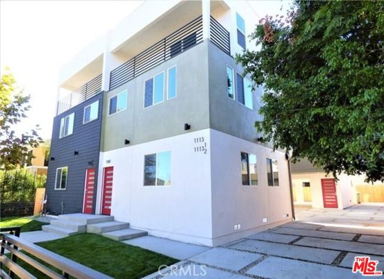 Backyard, Exterior, Facade, Modern