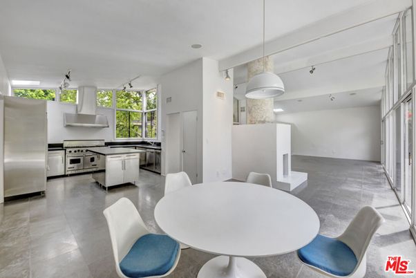 Dining room, Interior, Kitchen, Pendant Lights, Stainless Steel Appliances