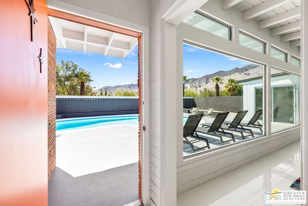 Exterior, Pool, Other
