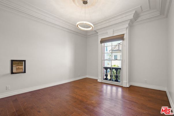 Empty room, Interior, Pendant Lights, Wood Texture Flooring
