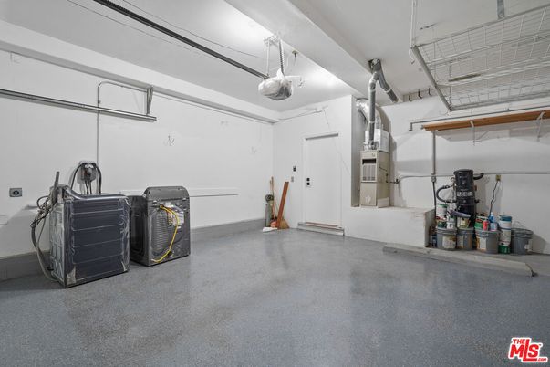 Garage, Interior