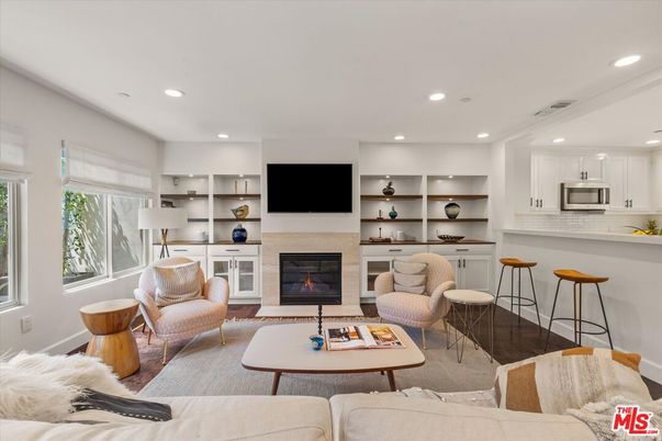 Fireplace, Interior, Kitchen, Living room, Recessed Lighting, Stainless Steel Appliances