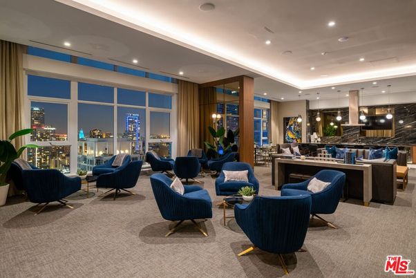 Dining room, Interior, Living room, Pendant Lights, Recessed Lighting