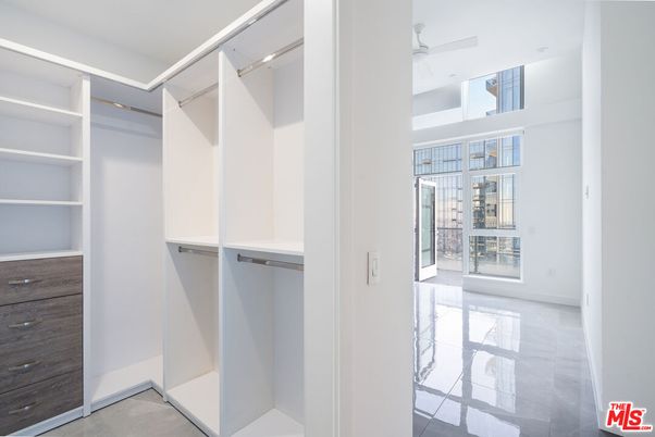 Interior, Walk-in Closets
