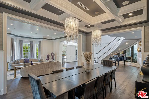 Chandelier, Dining room, Interior, Living room, Piano, Recessed Lighting, Wood Texture Flooring