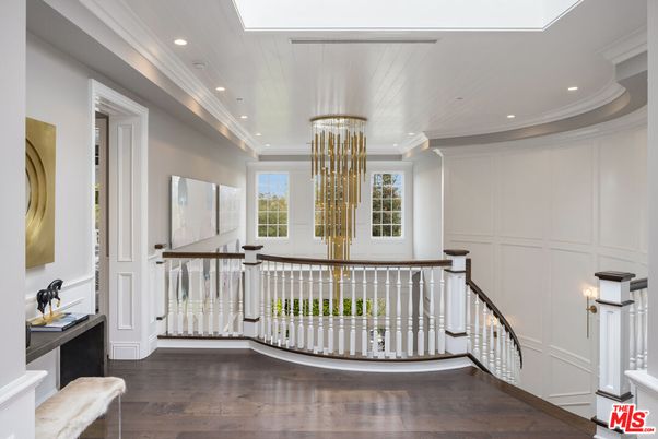 Chandelier, Interior, Recessed Lighting, Wood Texture Flooring
