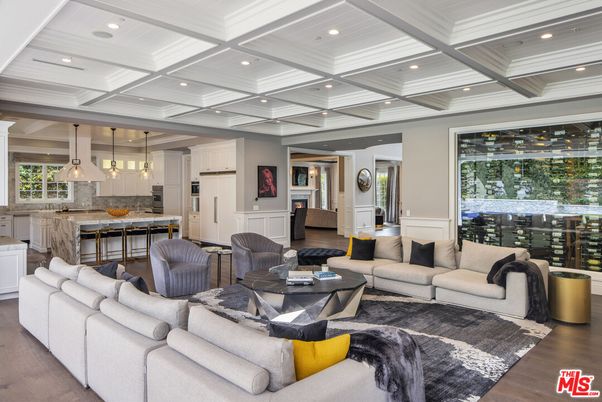 Interior, Kitchen, Living room, Pendant Lights, Recessed Lighting, Wood Texture Flooring