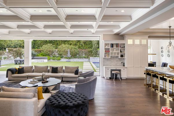 Interior, Kitchen, Living room, Pendant Lights, Recessed Lighting, Wood Texture Flooring