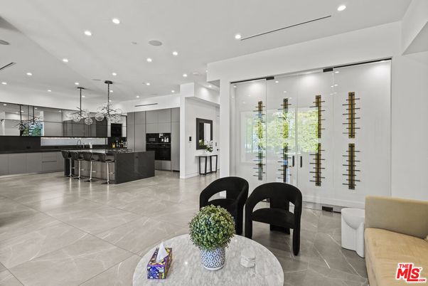 Interior, Kitchen, Pendant Lights, Recessed Lighting, Wine Storage