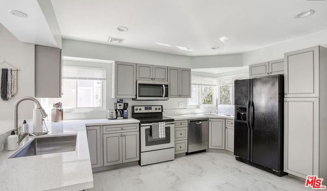 Interior, Kitchen, Marble, Recessed Lighting, Stainless Steel Appliances