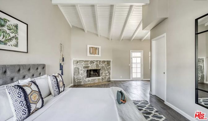 Bedroom, Fireplace, Interior, Wood Texture Flooring