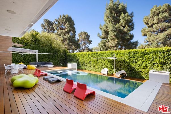 Backyard, Exterior, Pool