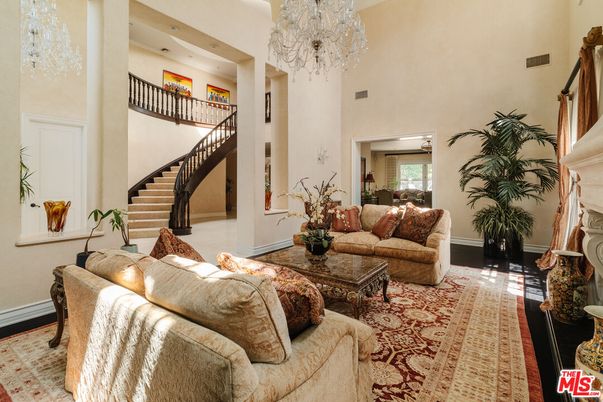 Chandelier, Interior, Living room, Recessed Lighting