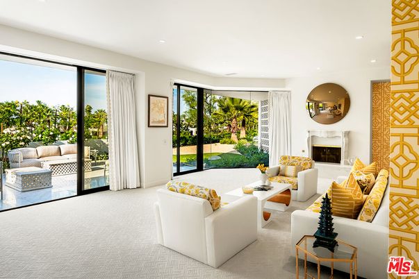 Fireplace, Interior, Living room, Recessed Lighting