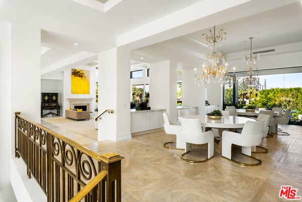 Chandelier, Dining room, Fireplace, Interior, Recessed Lighting, Wood Texture Flooring