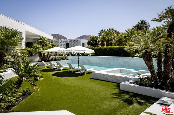 Backyard, Exterior, Pool