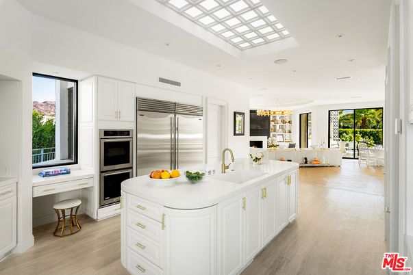 Chandelier, Interior, Kitchen, Living room, Pendant Lights, Recessed Lighting, Stainless Steel Appliances, Wood Texture Flooring