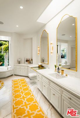 Bathroom, Dual Sink Vanities, Interior, Marble, Recessed Lighting