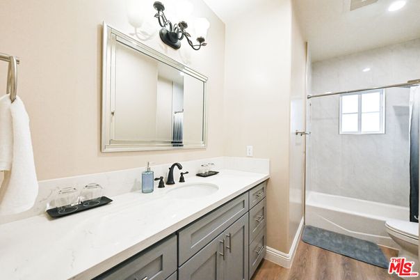 Bathroom, Interior, Recessed Lighting, Wood Texture Flooring