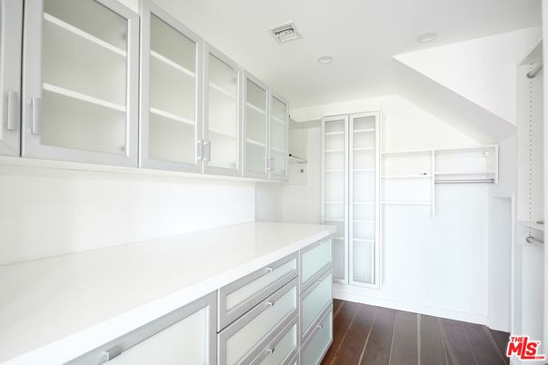 Interior, Recessed Lighting, Walk-in Closets, Wood Texture Flooring