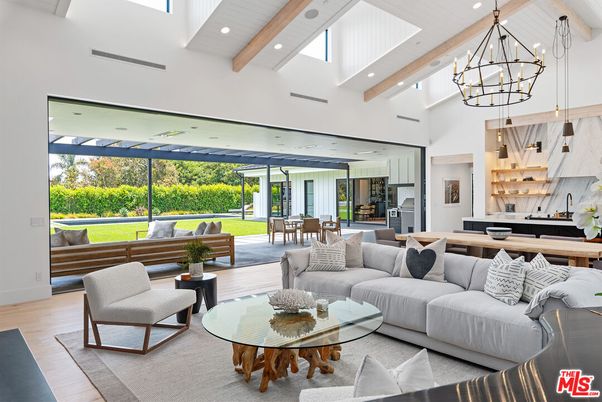 Chandelier, Dining room, Interior, Kitchen, Living room, Pendant Lights, Recessed Lighting, Wooden Beams, Wood Texture Flooring