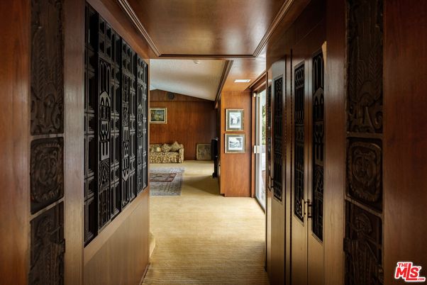 Interior, Wooden Walls