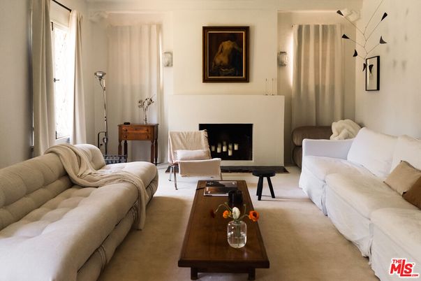Fireplace, Interior, Living room