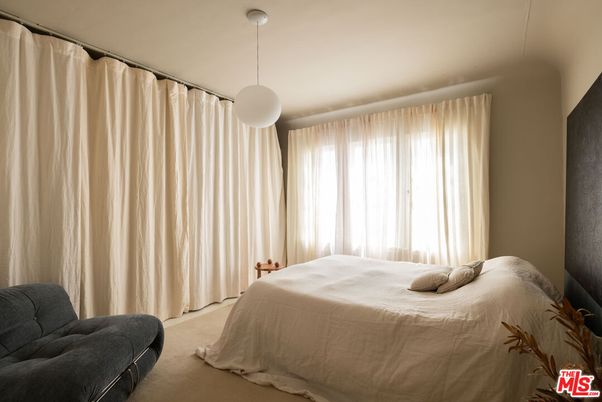 Bedroom, Interior, Pendant Lights