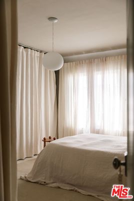 Bedroom, Interior, Pendant Lights