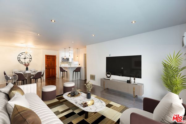 Dining room, Interior, Kitchen, Living room, Pendant Lights, Recessed Lighting, Wood Texture Flooring