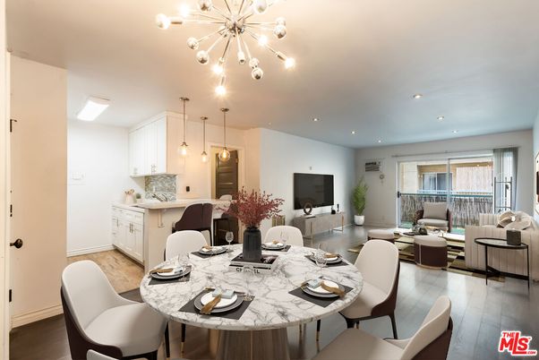 Dining room, Interior, Kitchen, Living room, Pendant Lights, Recessed Lighting, Wood Texture Flooring