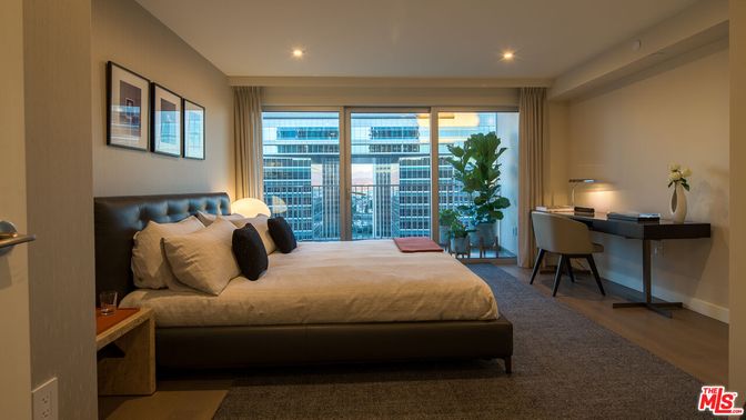 Bedroom, Home Office, Interior, Recessed Lighting, Wood Texture Flooring