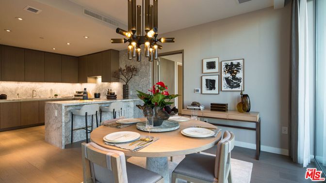 Dining room, Interior, Kitchen, Pendant Lights, Recessed Lighting, Wood Texture Flooring