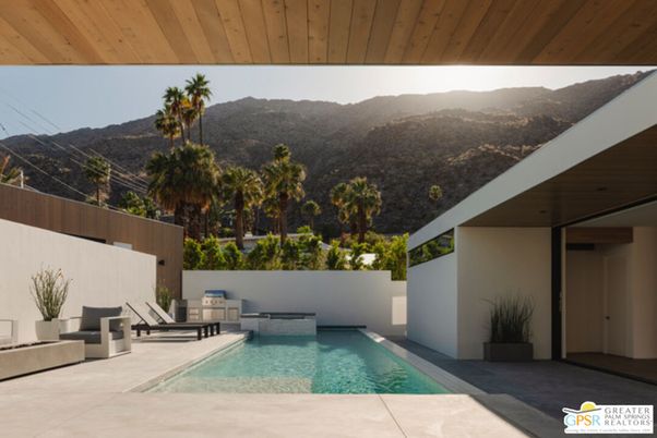Exterior, Pool, Other
