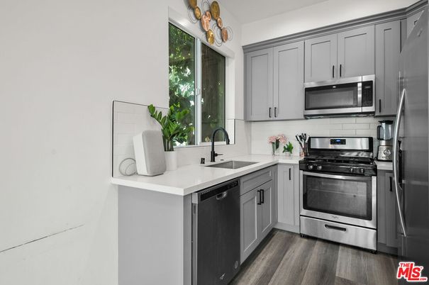 Interior, Kitchen, Stainless Steel Appliances, Wood Texture Flooring