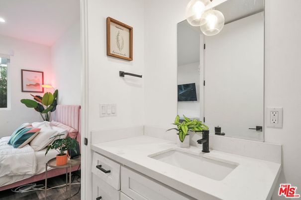 Bathroom, Bedroom, Interior, Recessed Lighting