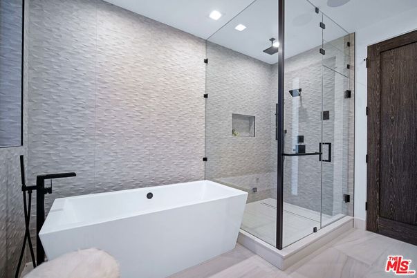 Bathroom, Free Standing Baths, Glass Shower, Interior, Recessed Lighting