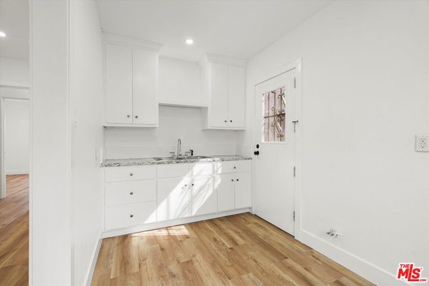 Interior, Kitchen, Recessed Lighting, Wood Texture Flooring